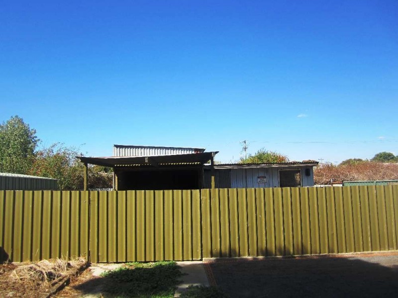 496 Alldis Avenue, Lavington NSW 2641