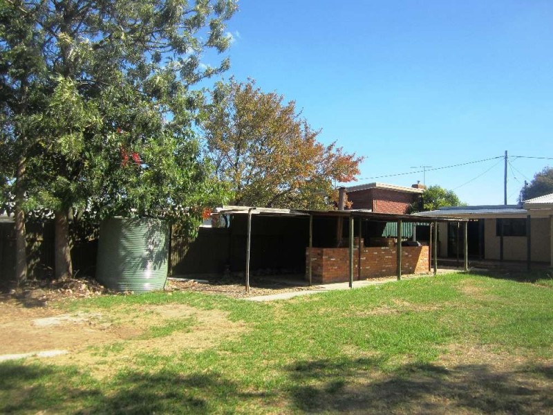 496 Alldis Avenue, Lavington NSW 2641
