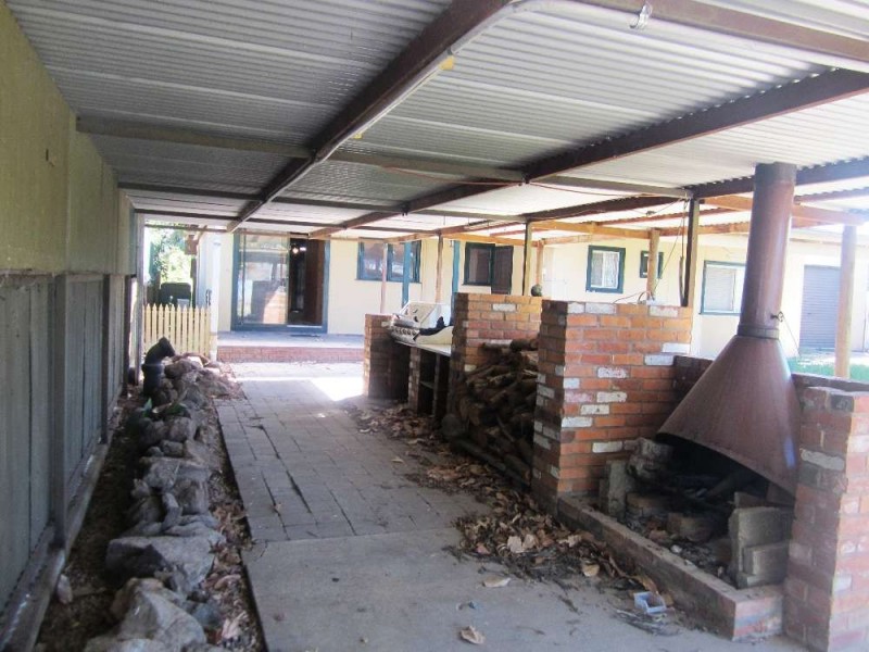 496 Alldis Avenue, Lavington NSW 2641