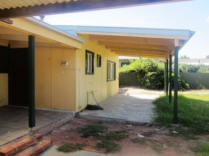 496 Alldis Avenue, Lavington NSW 2641