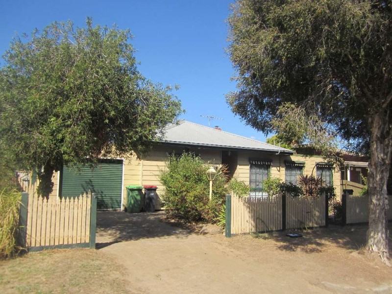 496 Alldis Avenue, Lavington NSW 2641