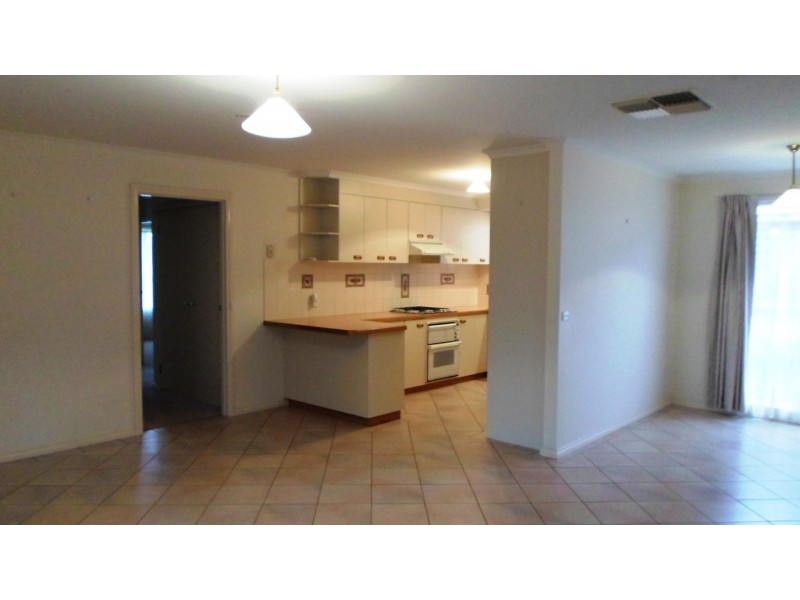 10 Marian Way, Lavington NSW 2641