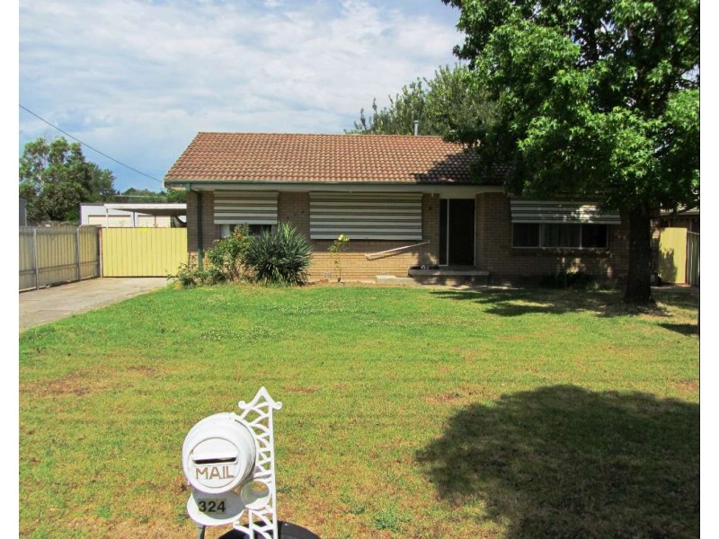 324 Sutherland Street, Lavington NSW 2641