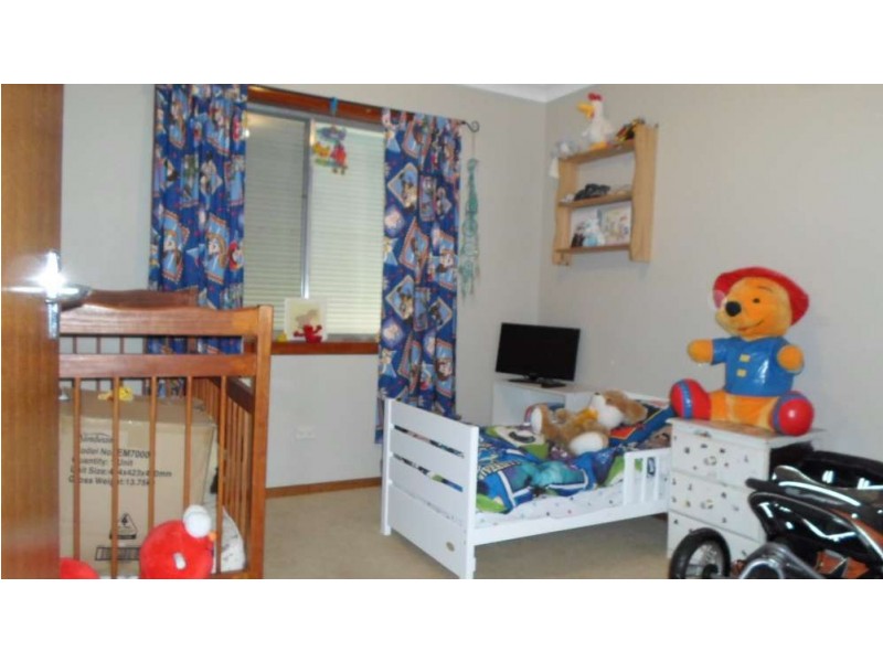 324 Sutherland Street, Lavington NSW 2641