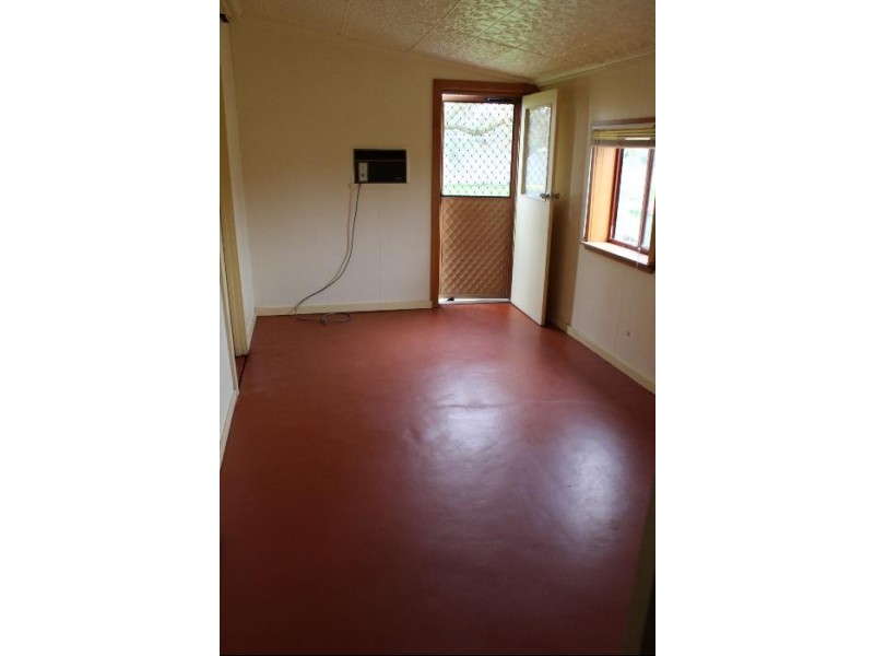 84 Hovell Street, Howlong NSW 2643