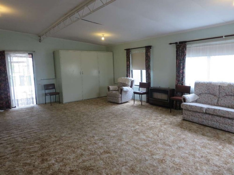 1096 Waugh Road, North Albury NSW 2640