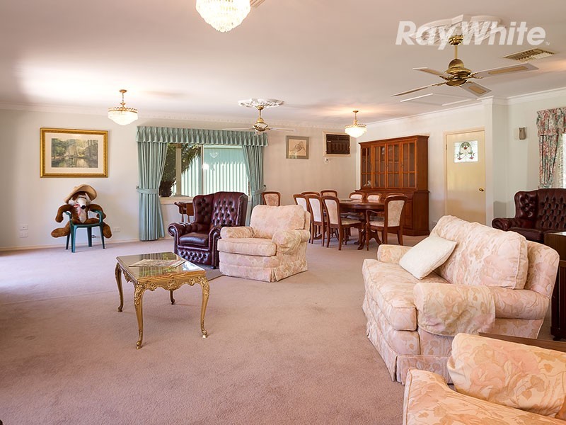 11 Colonial Drive, Jindera NSW 2642