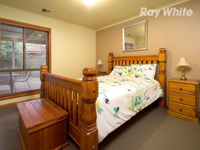 30 Mountford Crescent, East Albury NSW 2640