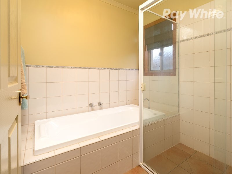 30 Mountford Crescent, East Albury NSW 2640