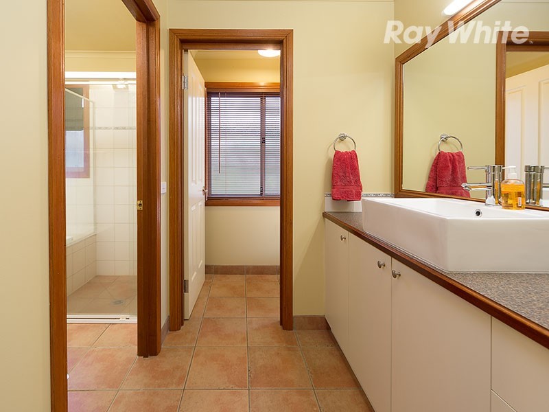 30 Mountford Crescent, East Albury NSW 2640