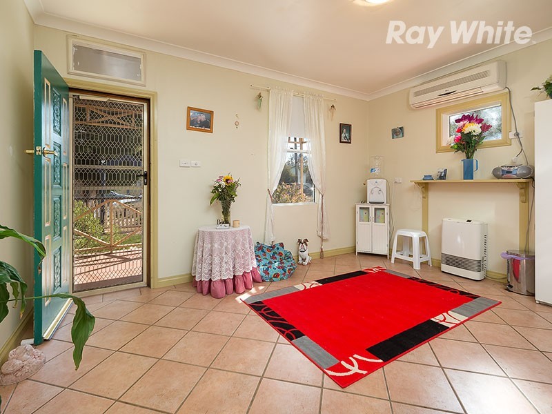 514 Danes Street, Lavington NSW 2641