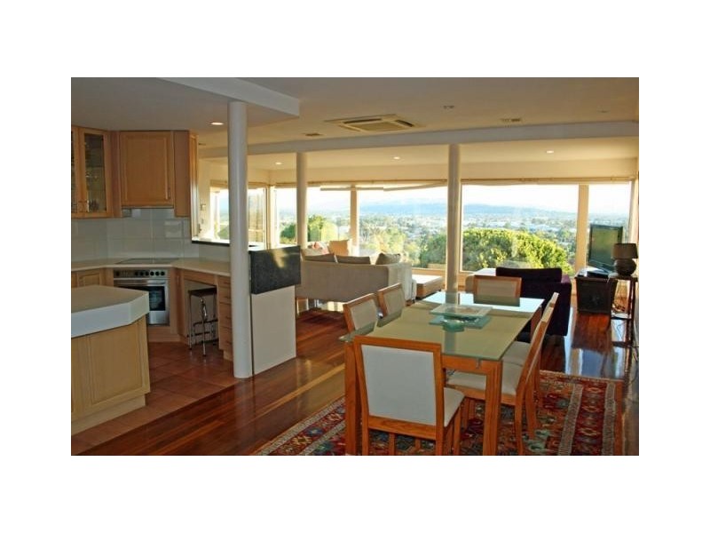 283 Highview Crescent, Lavington NSW 2641