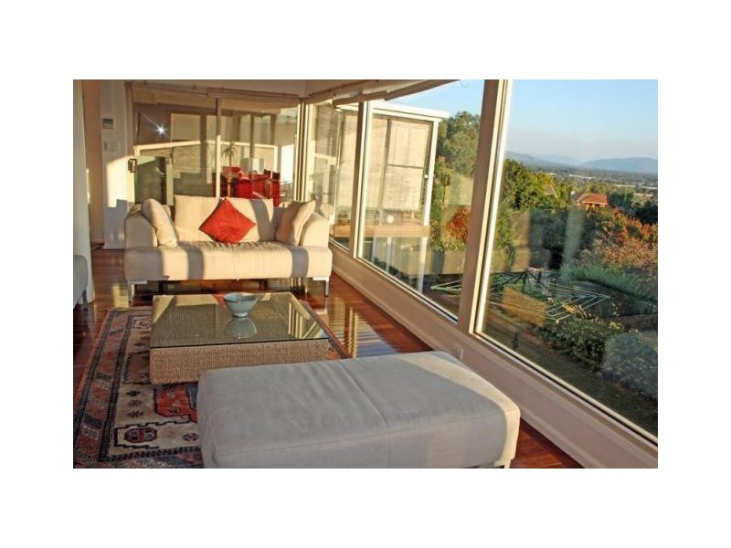 283 Highview Crescent, Lavington NSW 2641