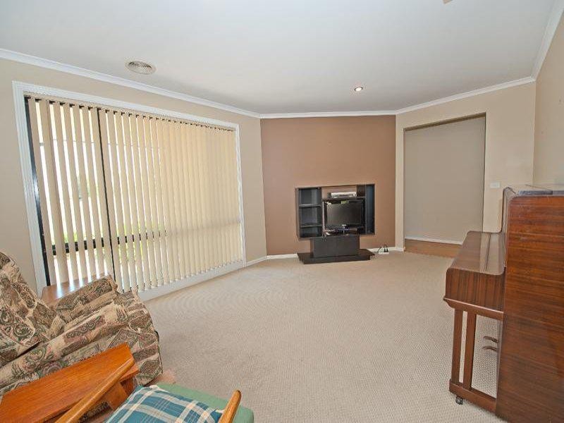 78 Jude Street, Howlong NSW 2643