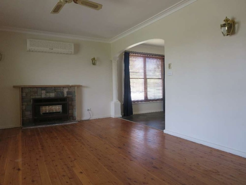 411 Douglas Road, Lavington NSW 2641