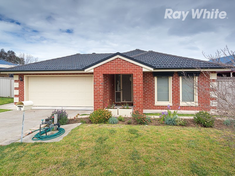 15 Dillagar Place, Lavington NSW 2641