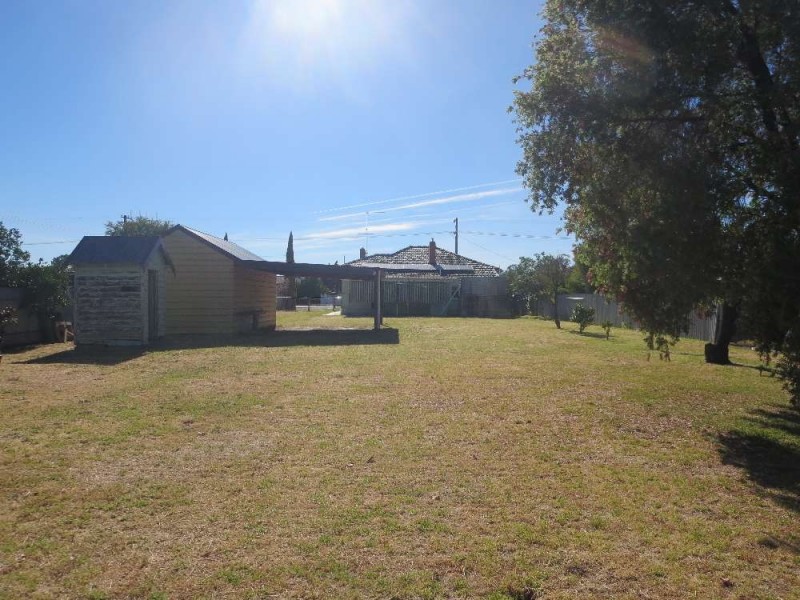 31 Commercial Street, Walla Walla NSW 2659