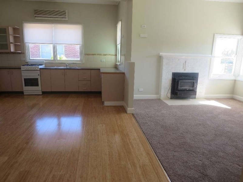 31 Commercial Street, Walla Walla NSW 2659