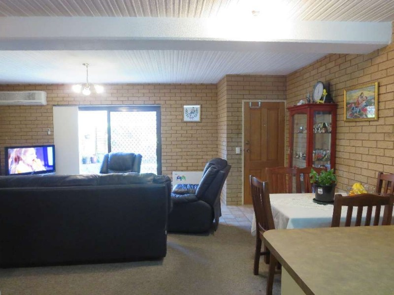 11/413 Bevan Street, Lavington NSW 2641