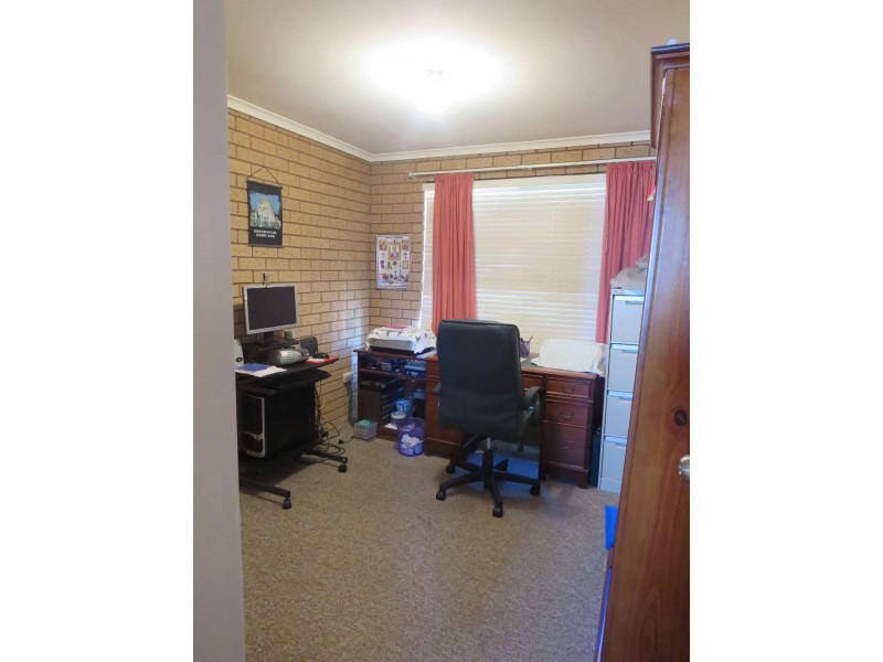 11/413 Bevan Street, Lavington NSW 2641