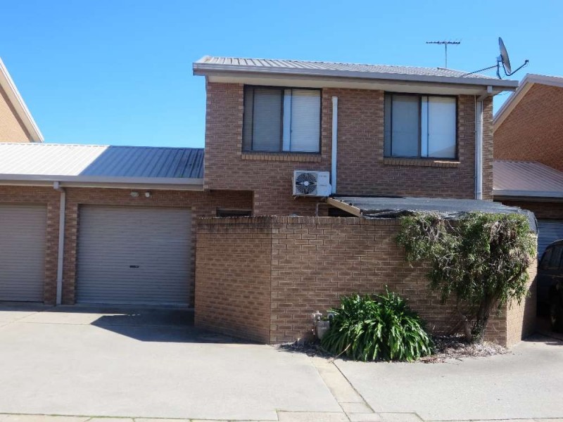 11/413 Bevan Street, Lavington NSW 2641