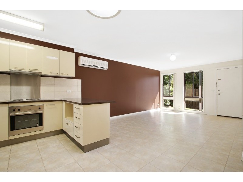 4/635 Storey Street, Lavington NSW 2641