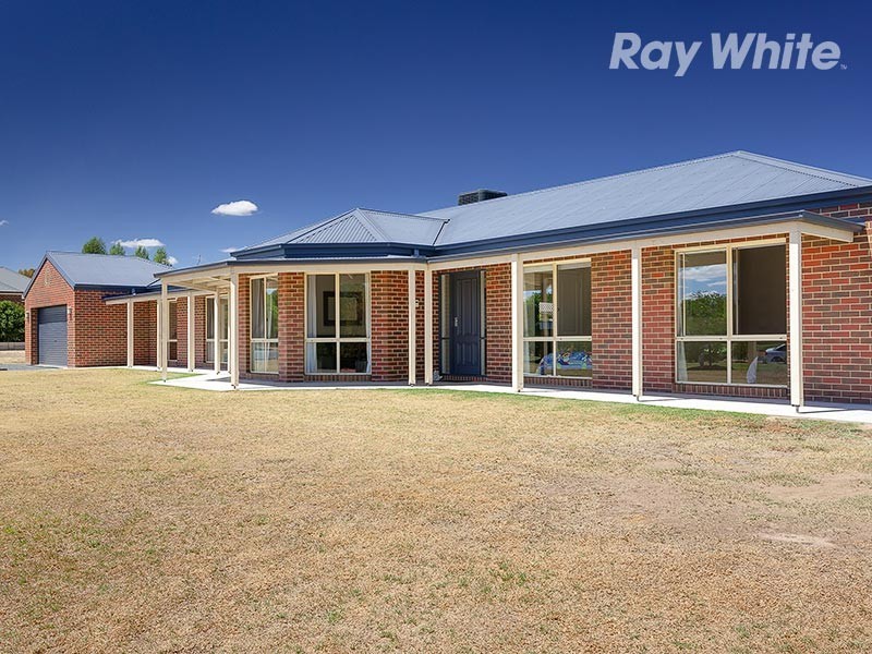31 Lobbe Road, Thurgoona NSW 2640