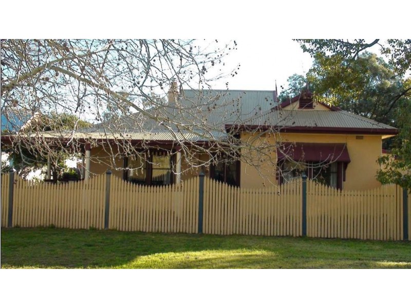 2 Bent Street, Gerogery NSW 2642