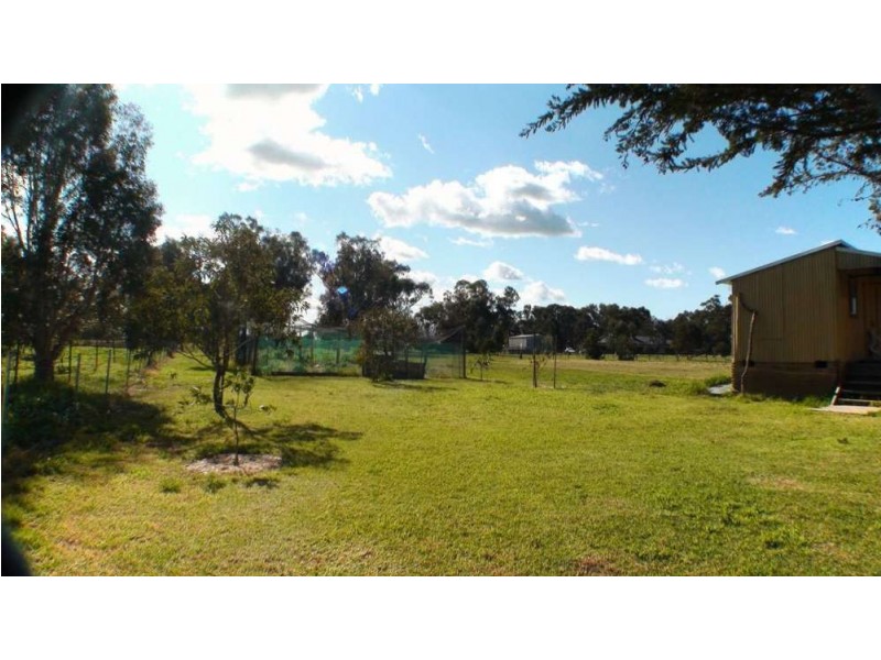 2 Bent Street, Gerogery NSW 2642