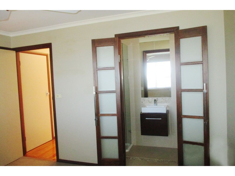 849 Miller Street, Albury NSW 2640