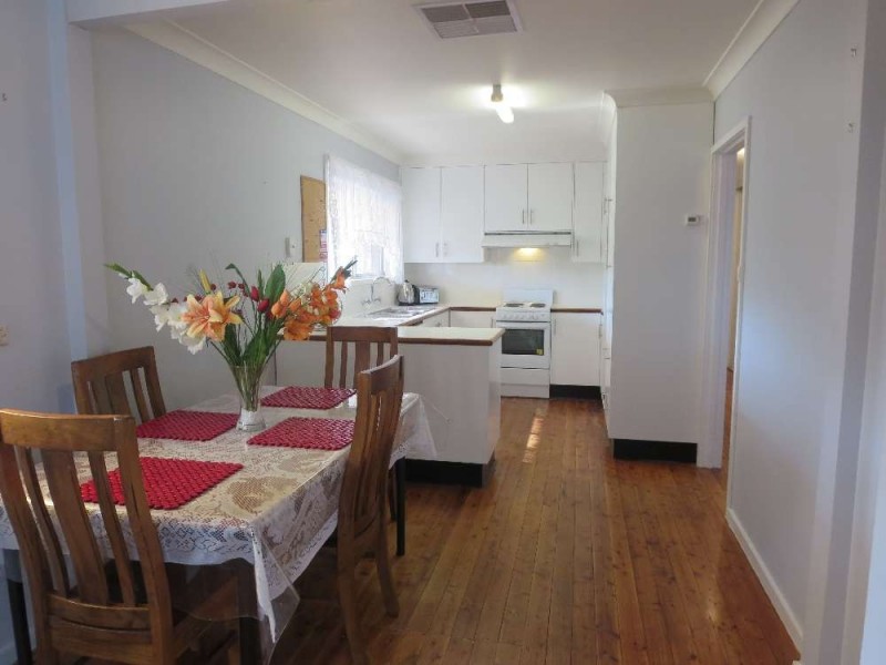 340 Sutherland Street, Lavington NSW 2641