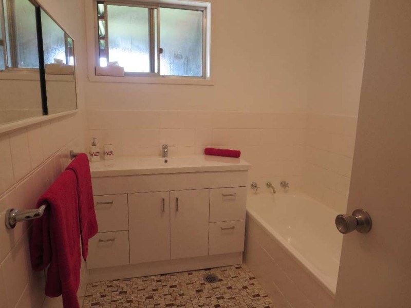 340 Sutherland Street, Lavington NSW 2641