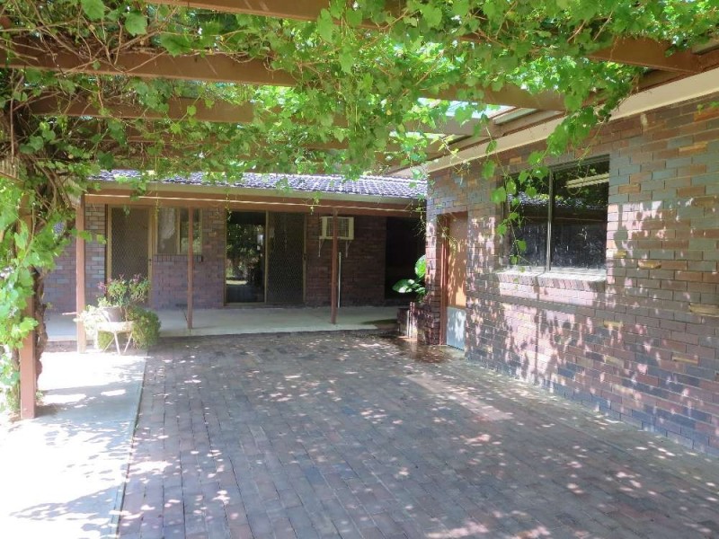 110 Balfour Street, Culcairn NSW 2660