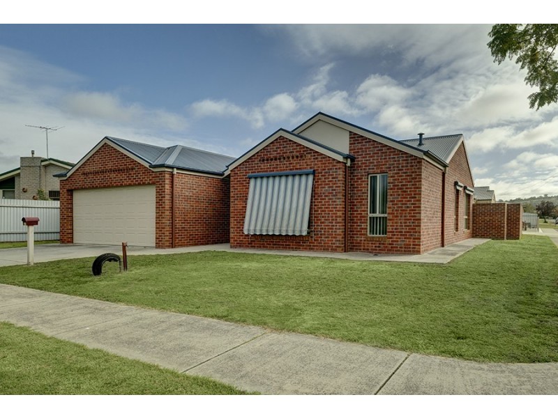 442 Douglas Road, Lavington NSW 2641
