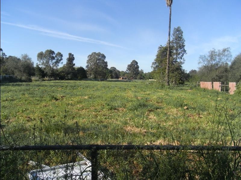 70 Hawkins Street, Howlong NSW 2643
