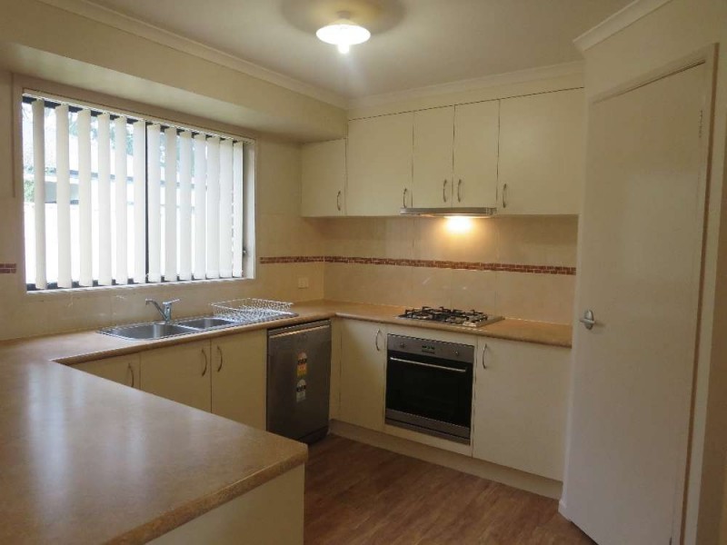 1 St Levans Place, Lavington NSW 2641