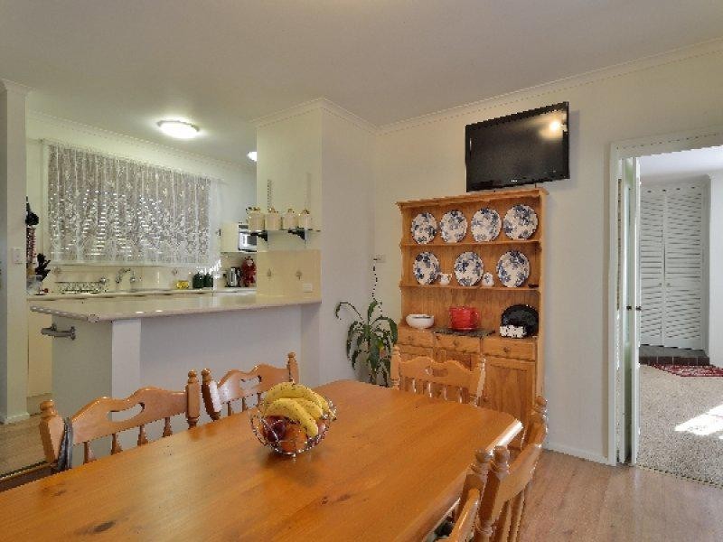 100 Kennedy Street, Howlong NSW 2643