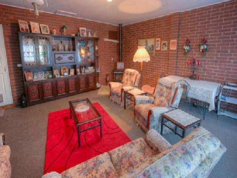 100 Kennedy Street, Howlong NSW 2643