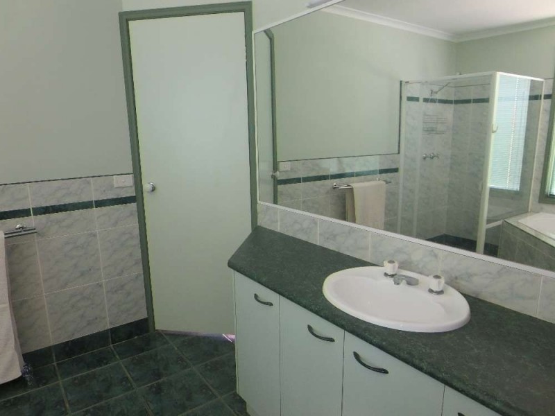 13 Cooper Close (aka 3/25 Harmer St), Glenroy NSW 2640