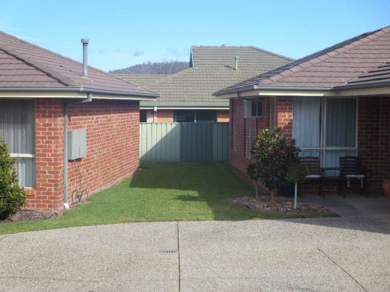 13 Cooper Close (aka 3/25 Harmer St), Glenroy NSW 2640