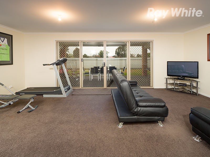 7 Hawkins Street, Howlong NSW 2643