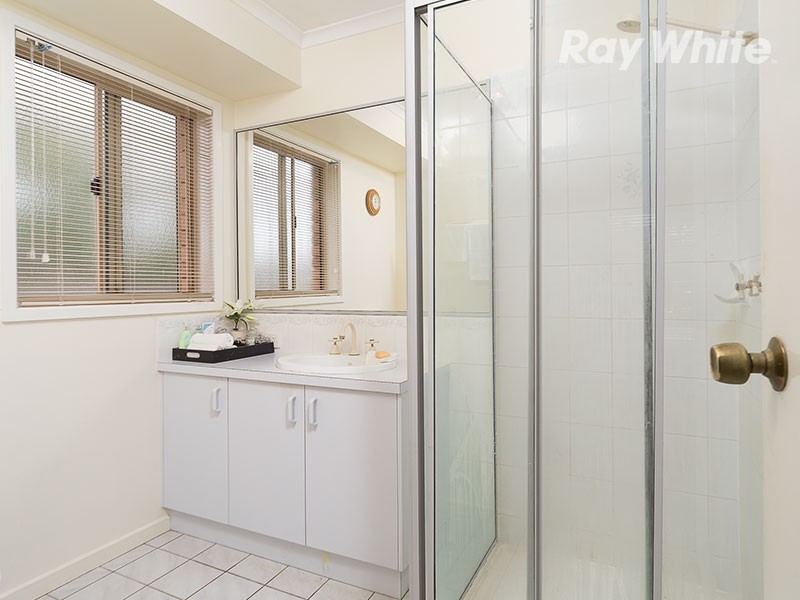 7 Hawkins Street, Howlong NSW 2643