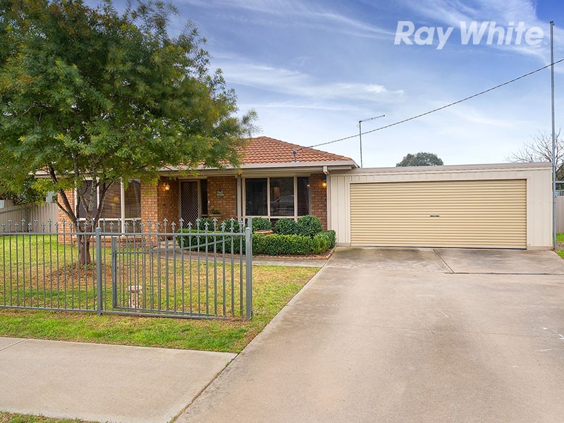 7 Hawkins Street, Howlong NSW 2643