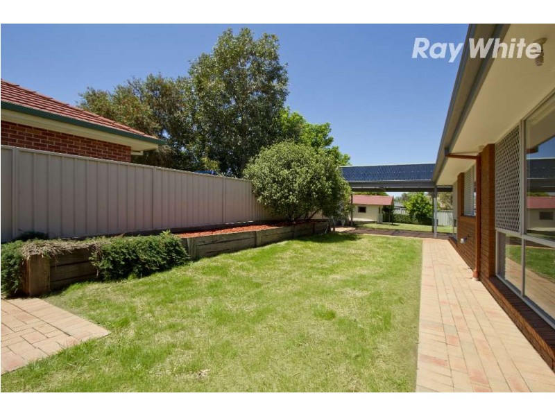 14 Cooper Close, Glenroy NSW 2640