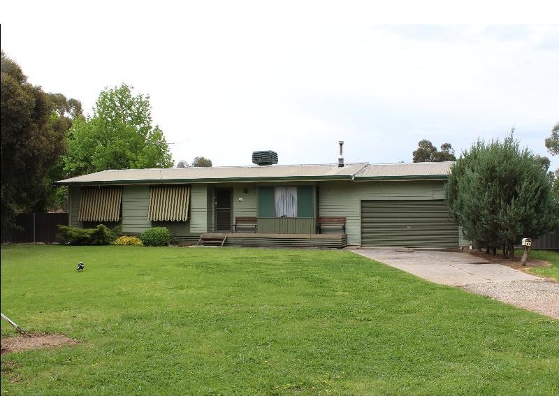 137 Pell Street, Howlong NSW 2643