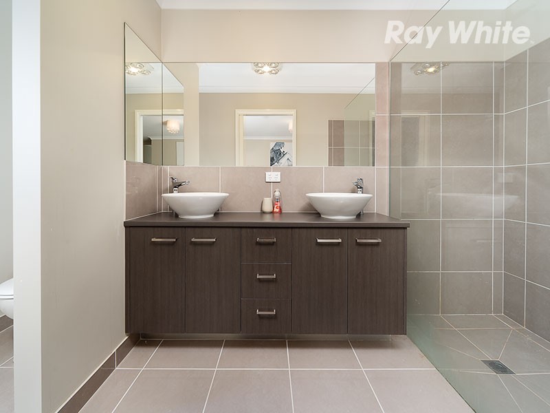 11 Redbox Drive, Thurgoona NSW 2640