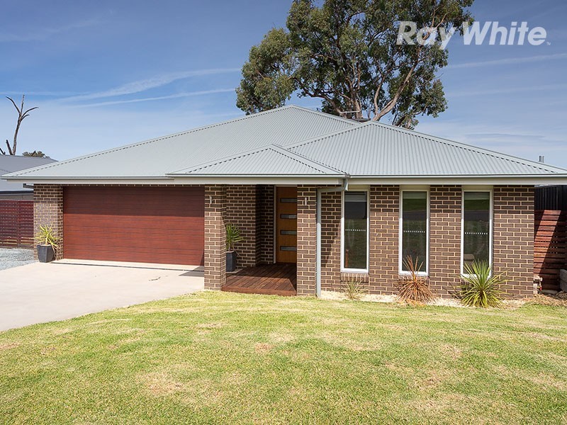 11 Redbox Drive, Thurgoona NSW 2640