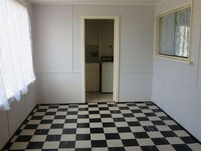 492 Ashford Street, Lavington NSW 2641