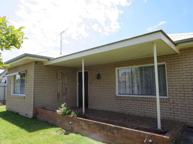 492 Ashford Street, Lavington NSW 2641