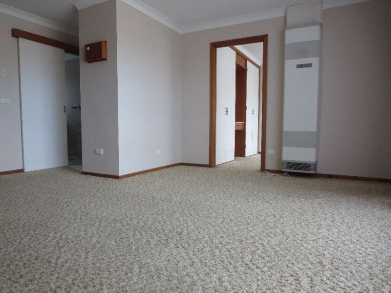 6/561 Woodbury Court, Lavington NSW 2641